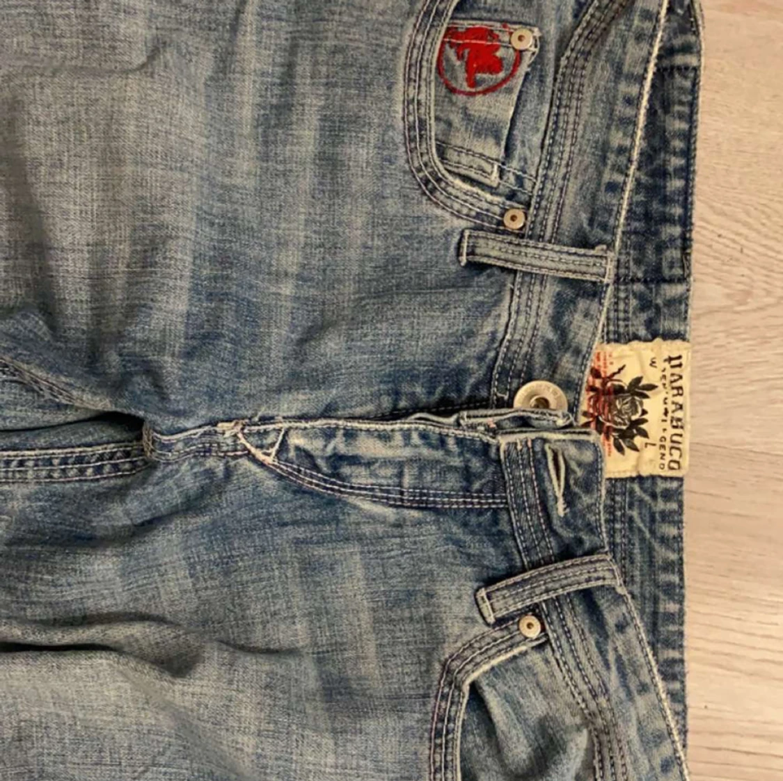 Snygga low jeans - 90