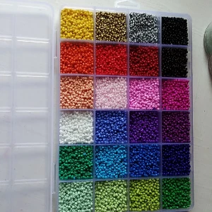 Gör armband  - Säg vad du vill ha för färg och design, det kan vara något av mitt eller så har du en bild som jag kan gå efter☺️ 