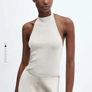 Lurextopp halterneck  - Aldrig använd! Köparen står för frakt 📦