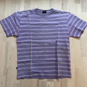 T-shirt från Sweet sktbs - T shirt från Sweet Skateboard, bra skick. 