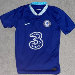 Chelsea tröja  - Helt ny tröja. Priset står inte skriver i sten