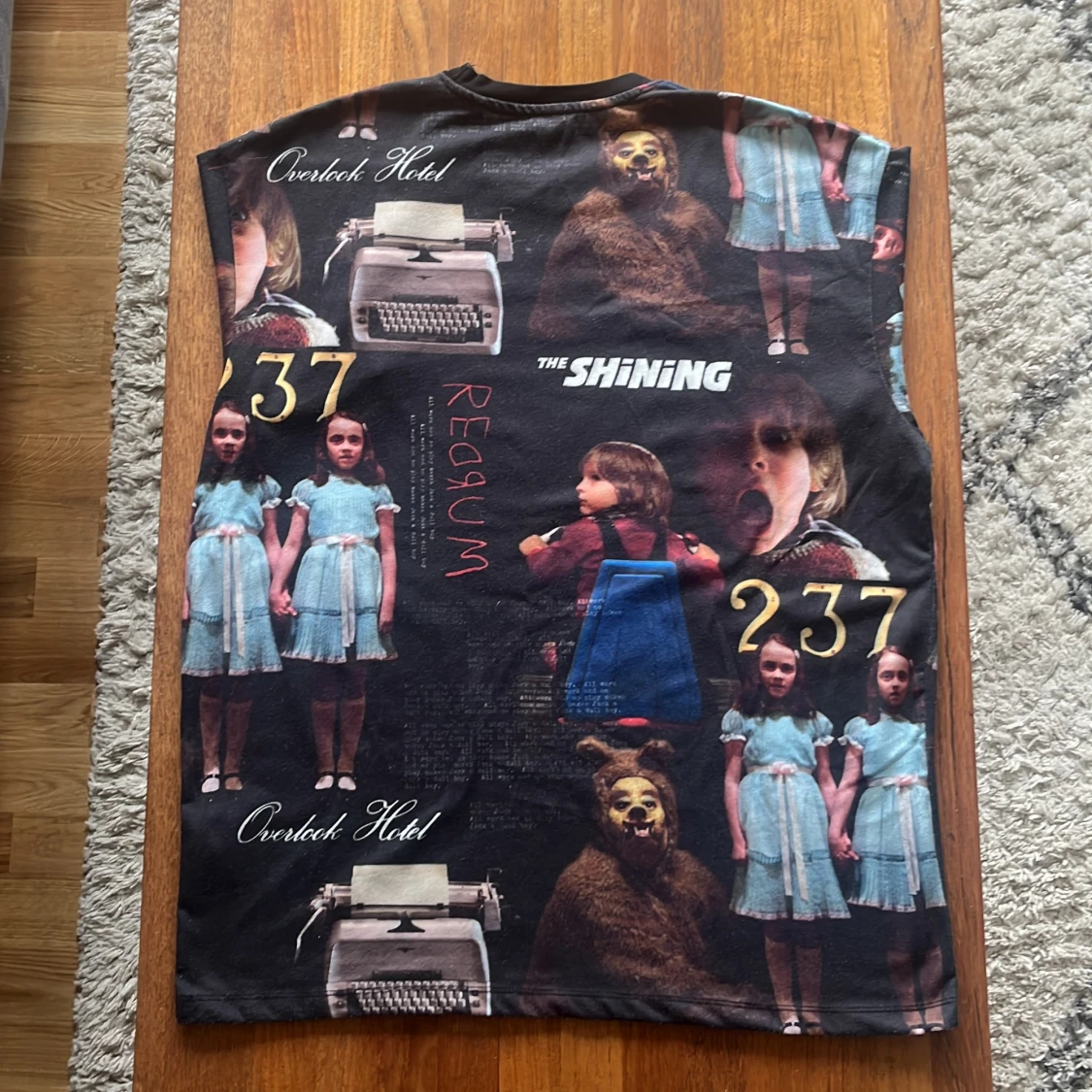 Spooky ”the shining” t-shirt från Pull&Bear - 90