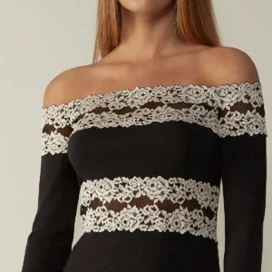 Intimissimi Topp - Säljer denna populära toppen från Intimissimi, som ny 💖Högst budande 