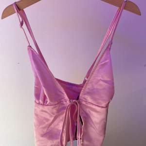 En jätte fin rosa silkes topp från H&M🩷 