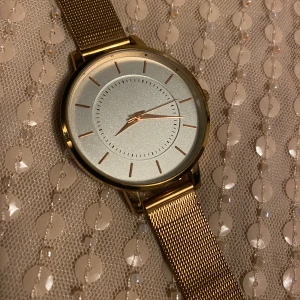 Klocka  - Behöver nytt batteri.