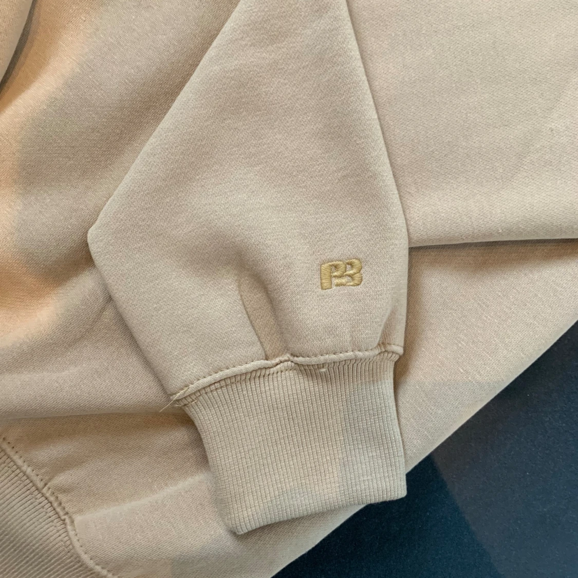 Pull & bear sweatshirt  - 90