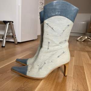 Denim boots med rhinestones 