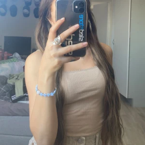 Beige top - Jätte fin å söt top