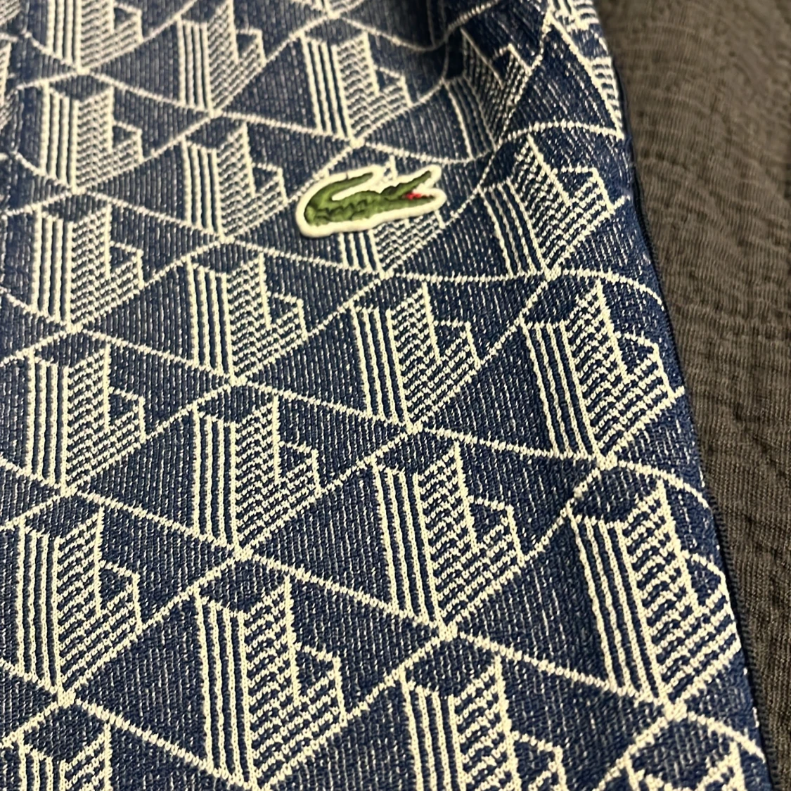 Lacoste  - 90
