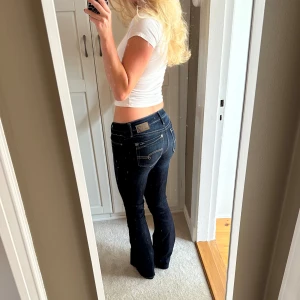 Lowrise jeans - Låga jeans från Mavi som knappt är använda eftersom storleken är för liten. Stretchiga och perfekta inför hösten.🩷🩷25/32