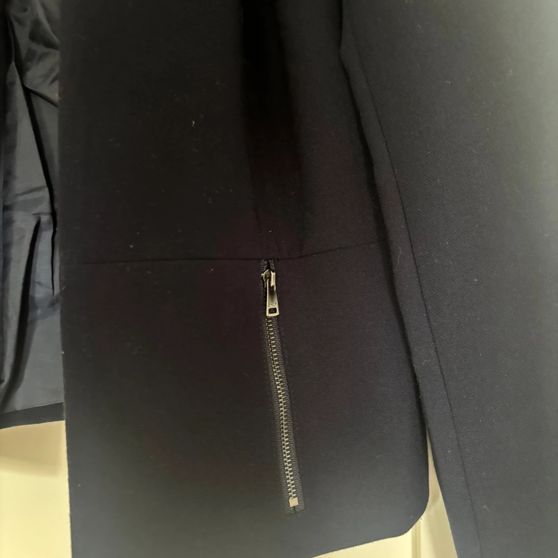 Svart kavaj från ONLY - 90