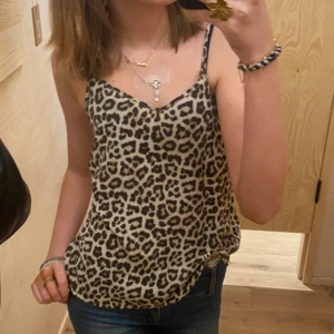 Leopard linne - Säljer mitt gamla leopard linne efter som att det inte kommer till andvänding längre❤️❤️