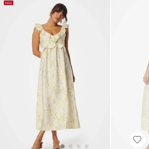 Klänning vero Moda  - Super fin klänning med knyte från vero Moda!  Härligt tunt material, denna har jag endast använt 1 gång! 