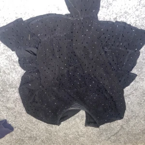 fin blus  - fin blus  önskade den passade  passar till allt siyyer så snyggt på 