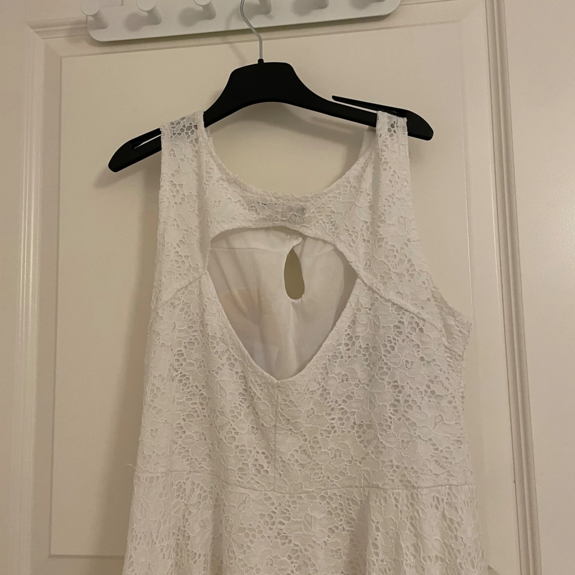 En vit klänning  - 90