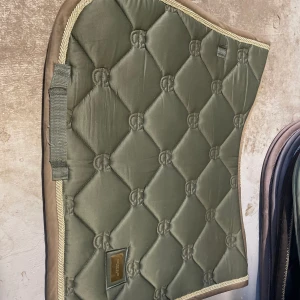 Grönt es schabrak - Grönt es schabrak stl full, fint skick. Nypris 899kr,