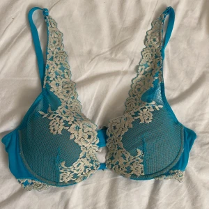 Intimissimi bh  - Jätte fin Intimissimi bh som tyvärr blivit för liten för mig. 