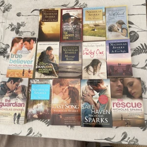 Nicholas Sparks  - Säljer mina Nicholas Sparks böcker på engelska för 45 kr/styck, man kan köpa alla eller någon, det är bara att skriva vilken! Böckerna är i bra skick och inte så slitna. Fråga om pris för alla. Kan mötas i Visby eller skickas mot fraktkostnad. 