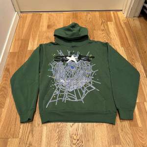 Spider Worldwide Young Thug  Hunter Green Size S Bought from The High End Store In Oslo Bin: 2500sek  I have over 200 reviews on Tise and Finn 100% Authentic. I can provide proof of authenticity 