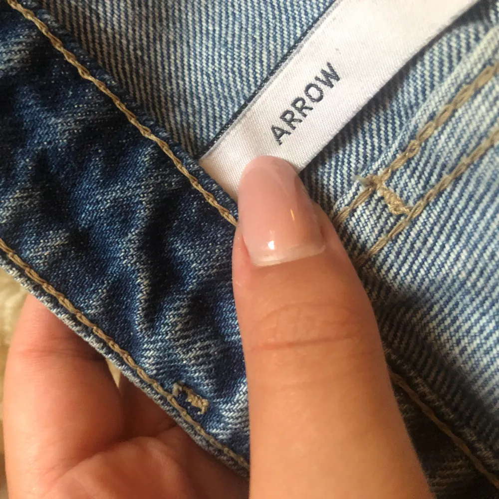 Jeans som inte kommer till användning längre. Lågmidjade, modellen arrow. (Jag är 163). Jeans & Byxor.