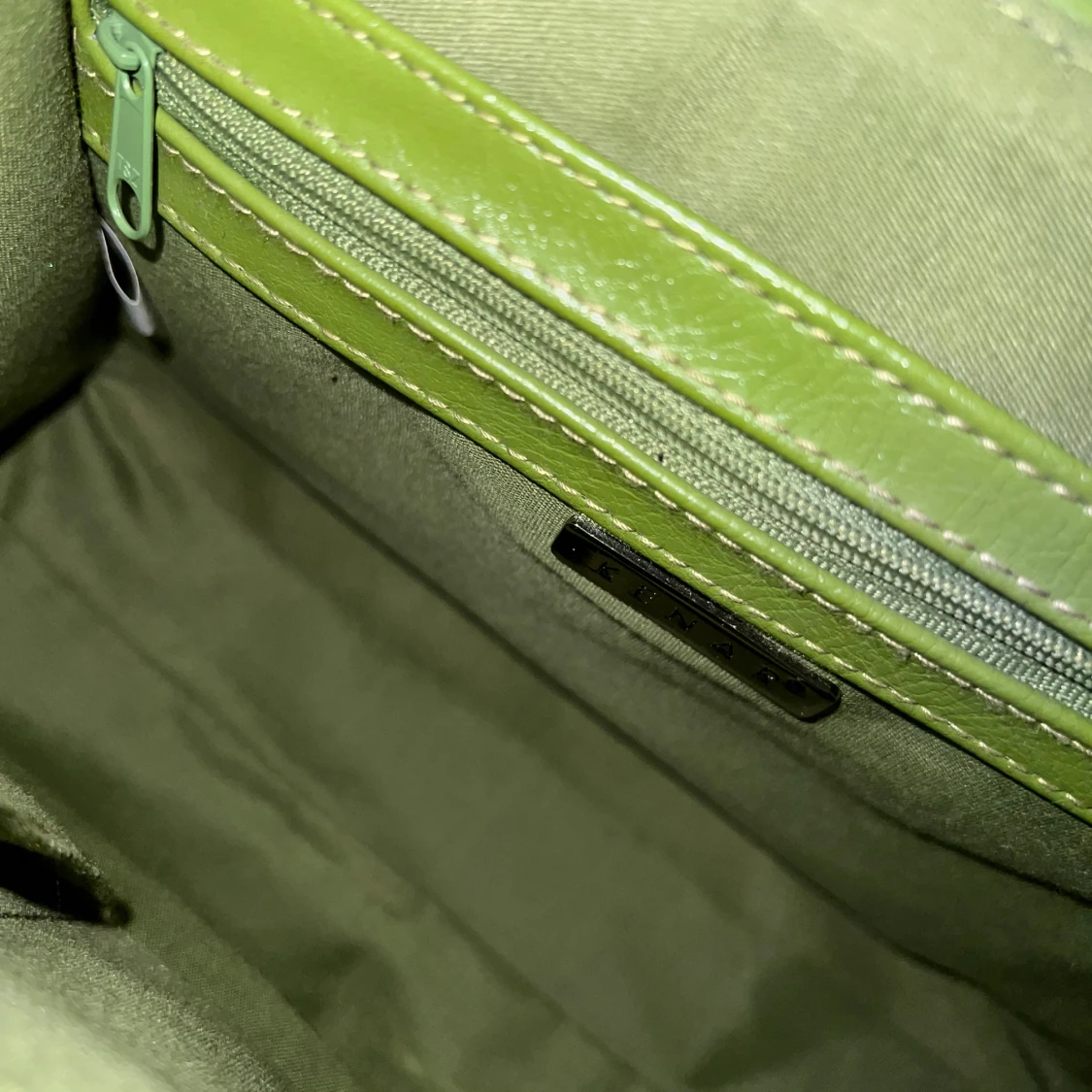 Grön väska - 92