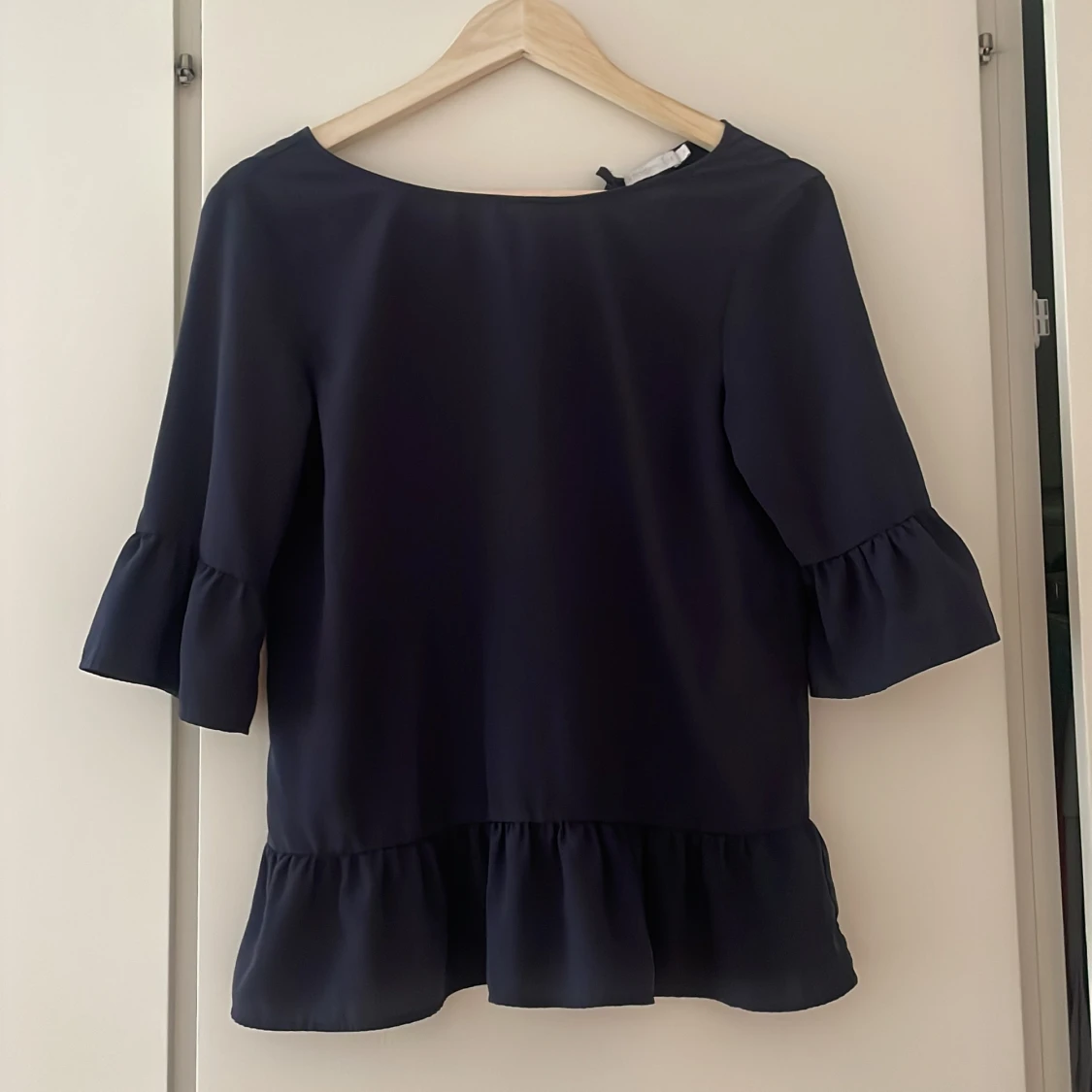 Mörkblå blus - 91