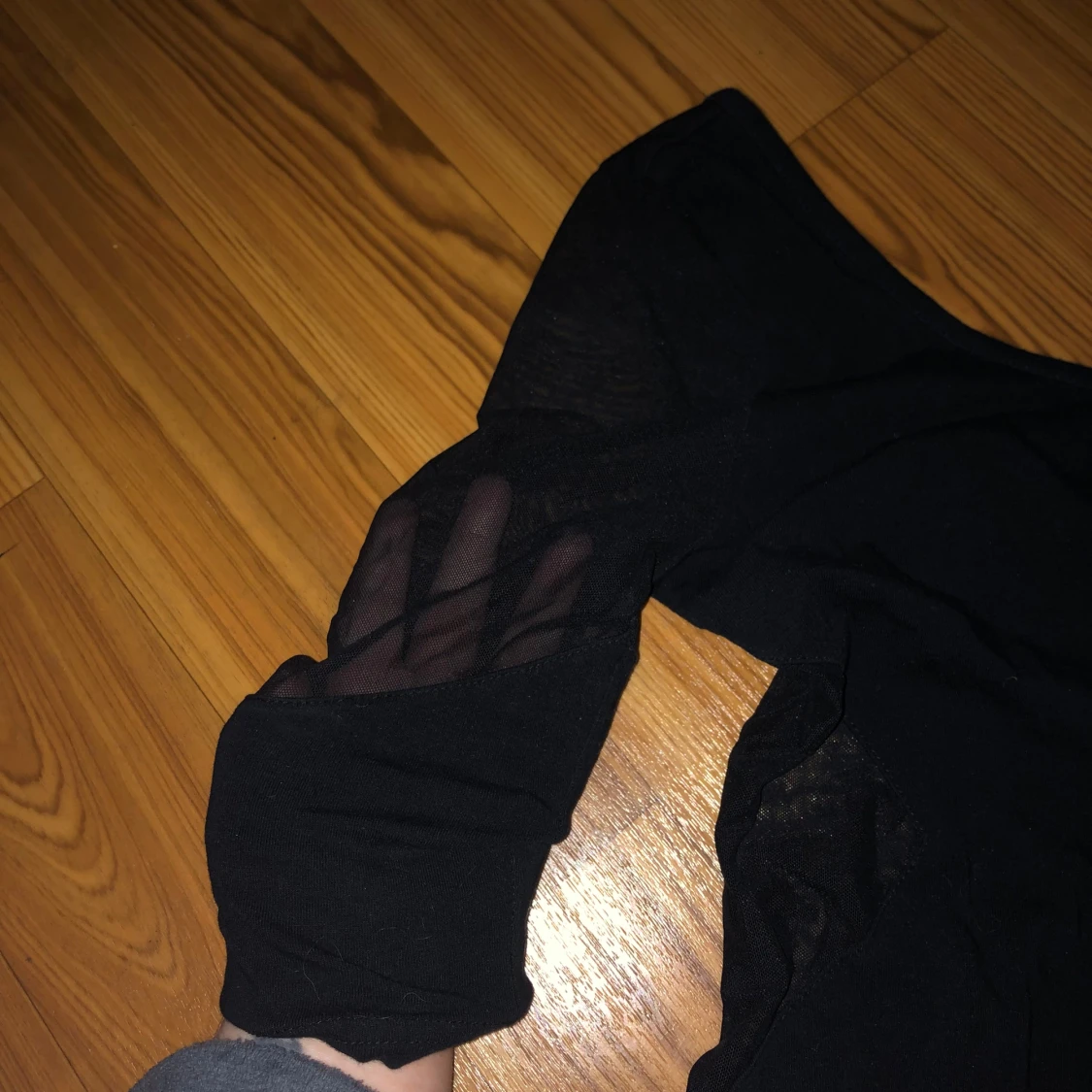 Festklänning med mesh flera ställen - 92