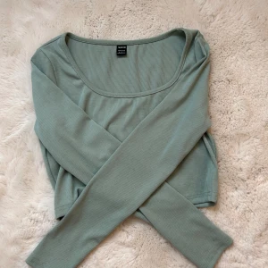 Grön tröja - Jätte fin, bra skick