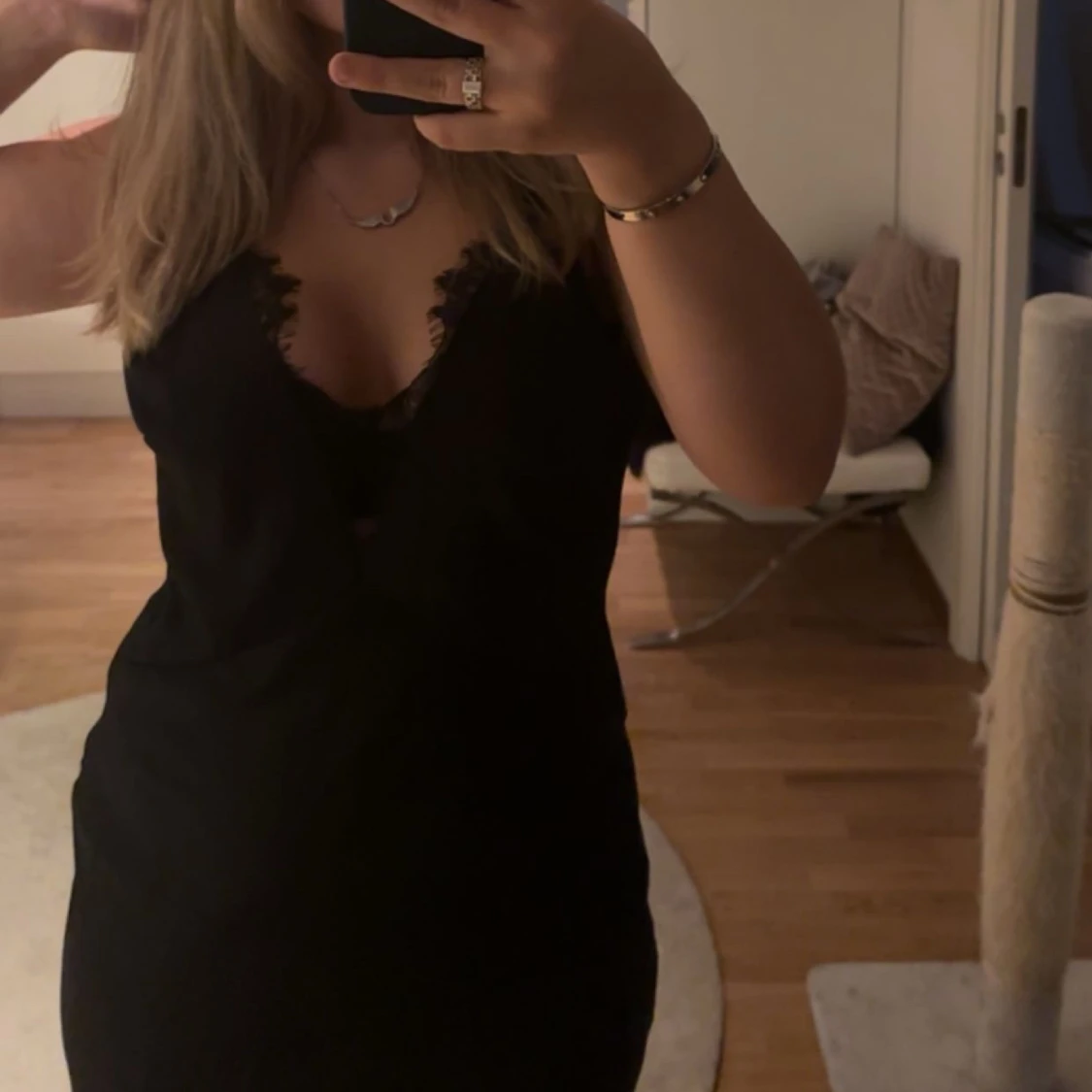 Spets klänning  - 90