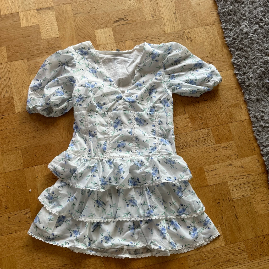 Zaraliknande klänning 