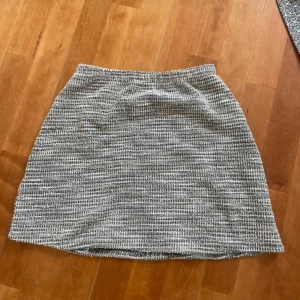 Glittrig minikjol - Fin glittrig minikjol till sommaren