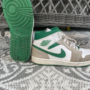 Jordan 1  - Jordan 1 som inte använts på 2 år, finns tecken på användning men annars hyfsat fräscha. (Pris går att diskutera)