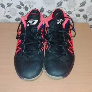 Cp3 basket skor - Min brorsa gamla basket skor dem passar it han längre så jag säljer dem 