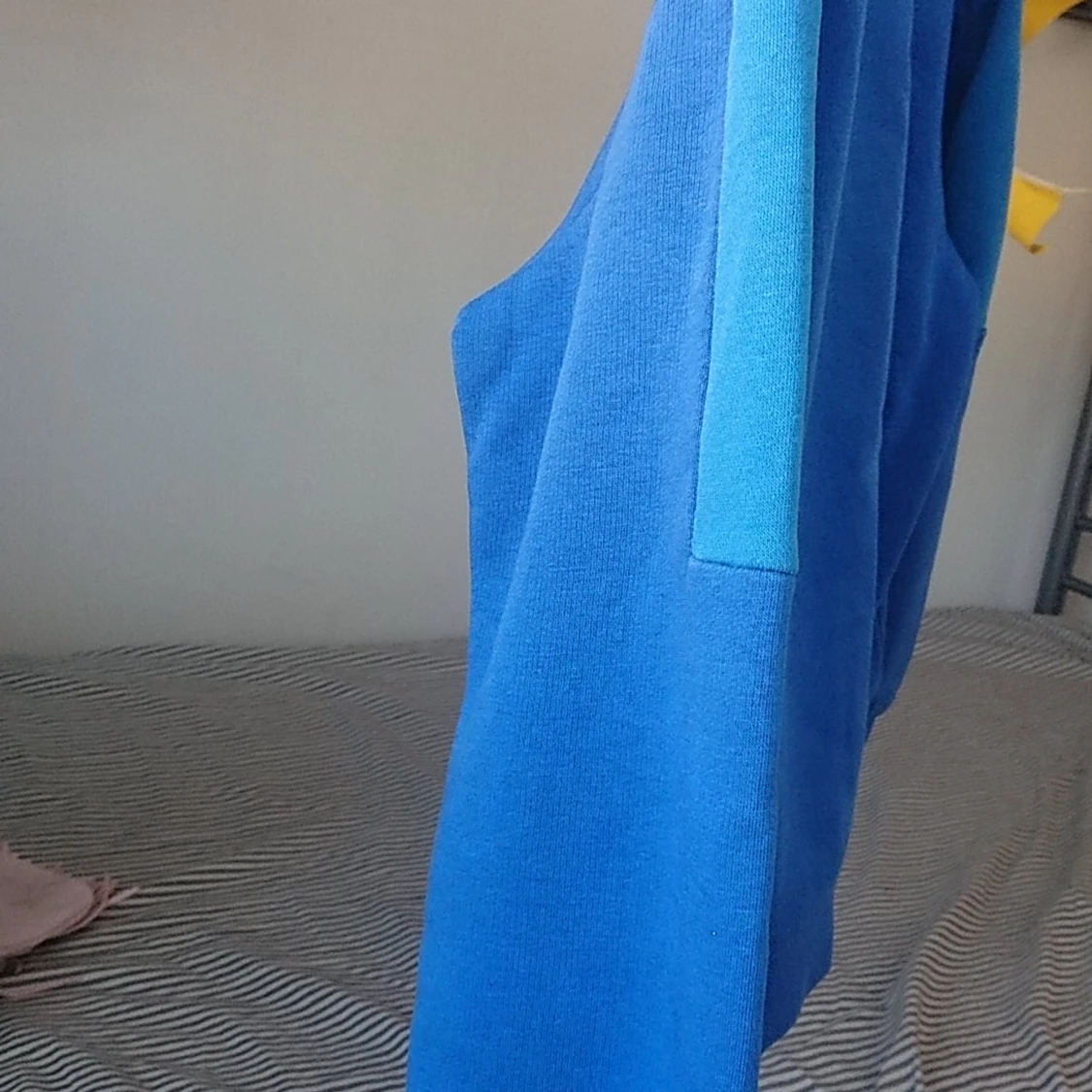 Blue Sweatshirt - 91