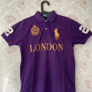 Ralph Lauren London Polo Rare    Pit to Pit 48cm Length 67cm