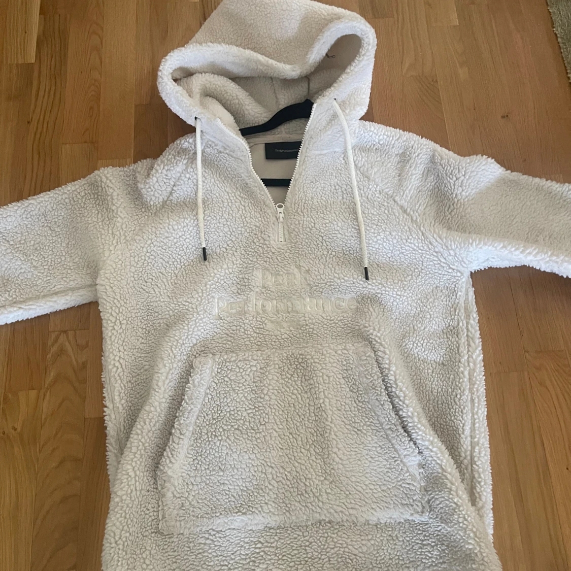 Peak performance hoodie/jacka 