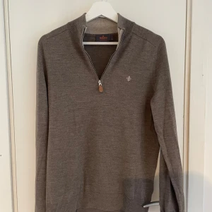 Morris Herr tröja  - Säljer min Killes Tröja från Morris, fick den i julas 