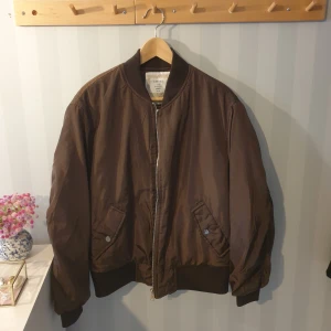 Jacka  - Helt oanvänd 