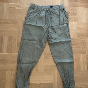 Linnebyxor  - Cakigröna linnebyxor!