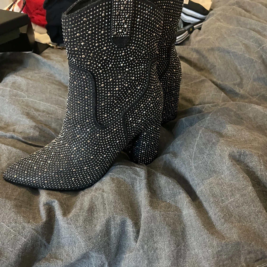 Festliga glittriga klack skor - 90