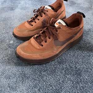 NikeCraft General Purpose Shoe  - Nike Craft General Purpose Shoe Tom Sachs Field Brown Nästintill nya. Endast burna inomhus ett par  tillfällen för test av storlek.  Strl 41