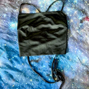 90-tals y2k Croptop shein - Croptop från Shein Strl S Använd men i fint skick