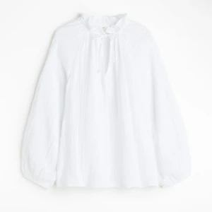 Blus - Supersöt blus! Perfekt till sommaren💗