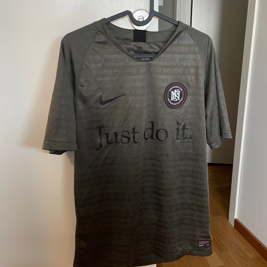 Nike F.C. fotbollströja mörkgrön storlek XS
