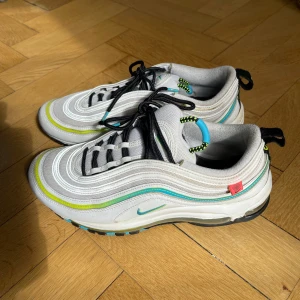 Nike - Är i bra skick men gillar inte modellen längre.