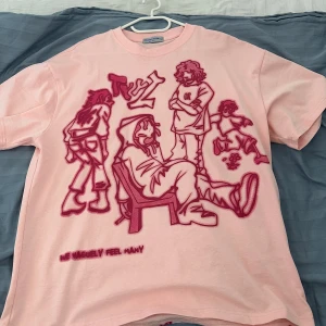 Aelfric Eden Cartoon Line Character Print Tee - Sexy ahh shirt 🔥🧑🏽‍🚒Strolek L oversized