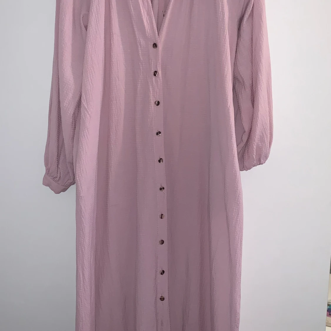 Rosa modest klänning  - 90