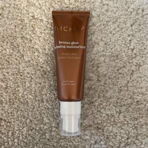 Hickap bronze glow priming moisturizer 100% vegan, for all skin types🫶🏻