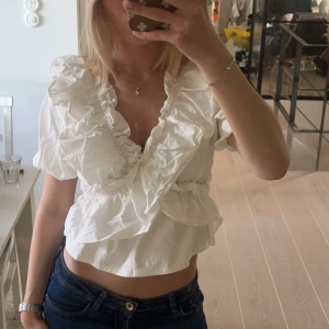 Zara topp  - Topp från zara som är använd en gång 
