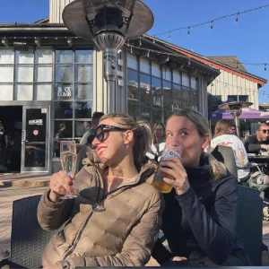 Gucci solglasögon  - Lite smårepor men inget man ser om man inte kolla supernära